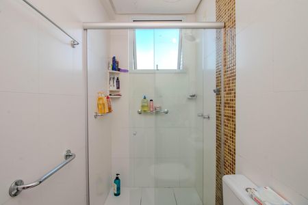 Apartamento à venda com 90m², 2 quartos e 1 vagaBanheiro da Suíte