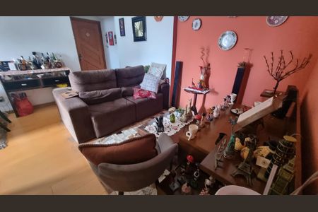 Apartamento à venda com 77m², 2 quartos e 1 vaga Apartamento à venda com 77m², 2 quartos e 1 vagaSala