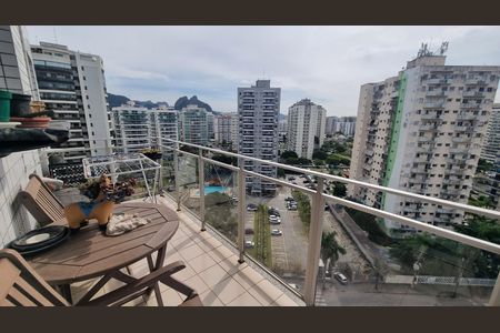 Apartamento à venda com 77m², 2 quartos e 1 vaga