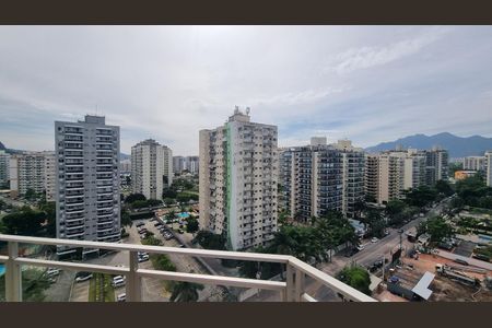 Apartamento à venda com 77m², 2 quartos e 1 vaga Apartamento à venda com 77m², 2 quartos e 1 vagaVaranda