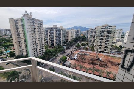Apartamento à venda com 77m², 2 quartos e 1 vaga Apartamento à venda com 77m², 2 quartos e 1 vagaVaranda