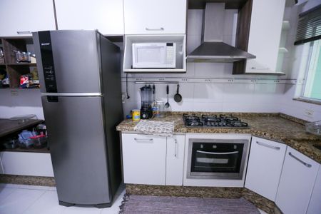 Casa para alugar com 130m², 2 quartos e 2 vagas Casa para alugar com 130m², 2 quartos e 2 vagasCozinha