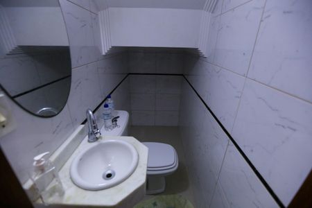 Casa para alugar com 130m², 2 quartos e 2 vagas Casa para alugar com 130m², 2 quartos e 2 vagasLavabo