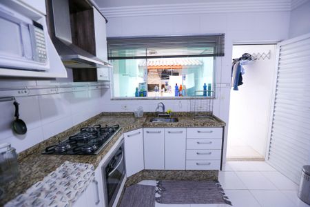 Casa para alugar com 130m², 2 quartos e 2 vagas Casa para alugar com 130m², 2 quartos e 2 vagasCozinha