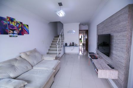 Sala de casa para alugar com 2 quartos, 130m² em Vila Piaui, São Paulo