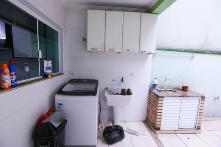 Casa para alugar com 130m², 2 quartos e 2 vagas Casa para alugar com 130m², 2 quartos e 2 vagasÁrea de Serviço