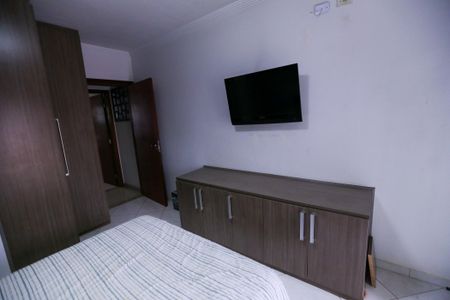 Casa para alugar com 130m², 2 quartos e 2 vagas Casa para alugar com 130m², 2 quartos e 2 vagasQuarto 1