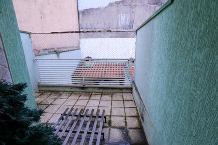 Casa para alugar com 130m², 2 quartos e 2 vagas Casa para alugar com 130m², 2 quartos e 2 vagasVaranda