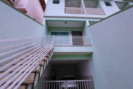 Casa para alugar com 130m², 2 quartos e 2 vagas Casa para alugar com 130m², 2 quartos e 2 vagasFachada
