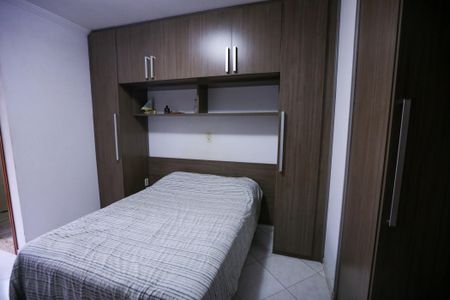 Casa para alugar com 130m², 2 quartos e 2 vagas Casa para alugar com 130m², 2 quartos e 2 vagasQuarto 1
