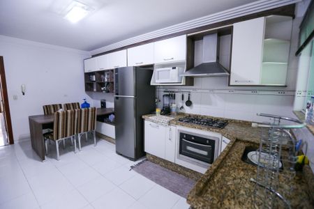 Casa para alugar com 130m², 2 quartos e 2 vagas Casa para alugar com 130m², 2 quartos e 2 vagasCozinha