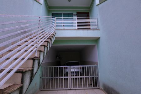 Casa para alugar com 130m², 2 quartos e 2 vagas Casa para alugar com 130m², 2 quartos e 2 vagasGaragem