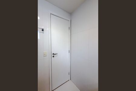Apartamento à venda com 69m², 2 quartos e 2 vagas Apartamento à venda com 69m², 2 quartos e 2 vagasBanheiro da Suíte