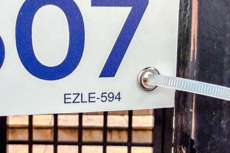 Apartamento à venda com 69m², 2 quartos e 2 vagas Apartamento à venda com 69m², 2 quartos e 2 vagasEZLE-594