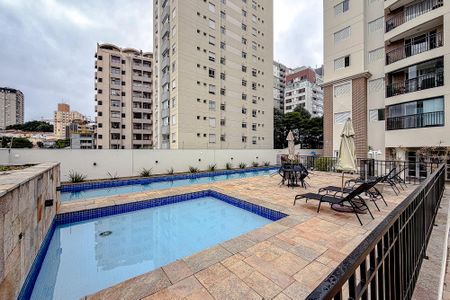 Apartamento à venda com 69m², 2 quartos e 2 vagas Apartamento à venda com 69m², 2 quartos e 2 vagasÁrea comum - Piscina