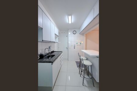 Apartamento à venda com 69m², 2 quartos e 2 vagas Apartamento à venda com 69m², 2 quartos e 2 vagasCozinha