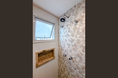 Apartamento à venda com 69m², 2 quartos e 2 vagas Apartamento à venda com 69m², 2 quartos e 2 vagasBanheiro da Suíte