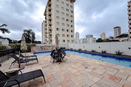 Apartamento à venda com 69m², 2 quartos e 2 vagas Apartamento à venda com 69m², 2 quartos e 2 vagasÁrea comum - Piscina