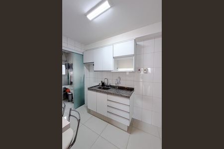 Apartamento à venda com 69m², 2 quartos e 2 vagas Apartamento à venda com 69m², 2 quartos e 2 vagasCozinha