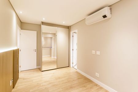 Apartamento à venda com 81m², 2 quartos e 2 vagas Apartamento à venda com 81m², 2 quartos e 2 vagasQuarto Suíte