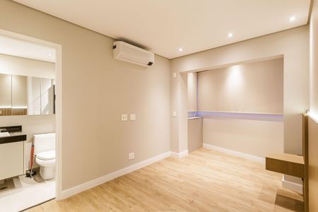 Apartamento à venda com 81m², 2 quartos e 2 vagas Apartamento à venda com 81m², 2 quartos e 2 vagasQuarto Suíte