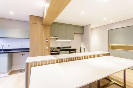 Apartamento à venda com 81m², 2 quartos e 2 vagas Apartamento à venda com 81m², 2 quartos e 2 vagasCozinha