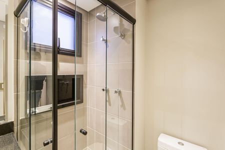 Apartamento à venda com 81m², 2 quartos e 2 vagas Apartamento à venda com 81m², 2 quartos e 2 vagasBanheiro Social