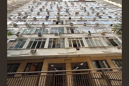 Apartamento à venda com 38m², 1 quarto e sem vaga