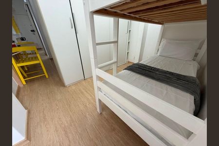 Apartamento à venda com 38m², 1 quarto e sem vaga