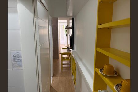 Apartamento à venda com 38m², 1 quarto e sem vaga