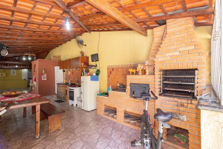 Casa à venda com 141m², 3 quartos e 2 vagas Casa à venda com 141m², 3 quartos e 2 vagasEspaço de Lazer