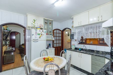 Casa à venda com 141m², 3 quartos e 2 vagas Casa à venda com 141m², 3 quartos e 2 vagasCozinha
