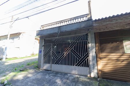 Casa à venda com 141m², 3 quartos e 2 vagas Casa à venda com 141m², 3 quartos e 2 vagasFachada