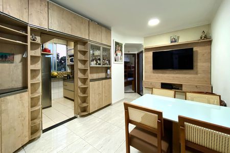 Apartamento à venda com 50m², 2 quartos e 1 vaga Apartamento à venda com 50m², 2 quartos e 1 vagaSala