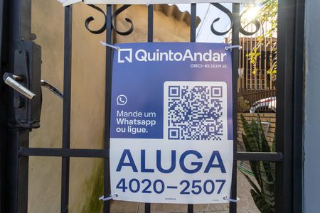 Casa para alugar com 30m², 2 quartos e 1 vaga Casa para alugar com 30m², 2 quartos e 1 vagaPlaca
