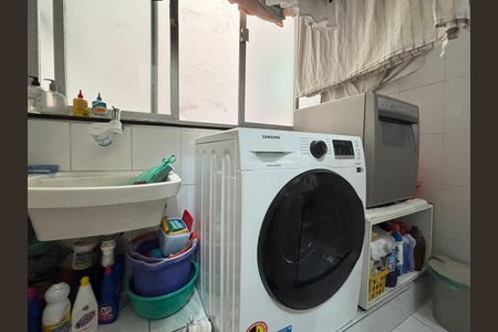 Apartamento à venda com 100m², 2 quartos e 1 vaga Apartamento à venda com 100m², 2 quartos e 1 vagaÁrea de serviço