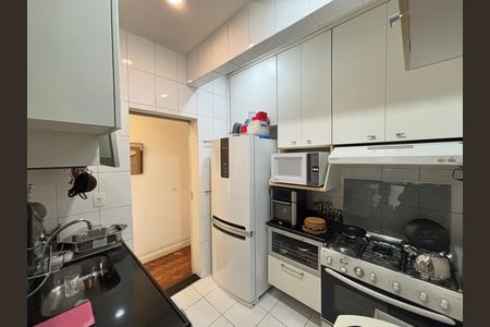Apartamento à venda com 100m², 2 quartos e 1 vaga Apartamento à venda com 100m², 2 quartos e 1 vagaCozinha