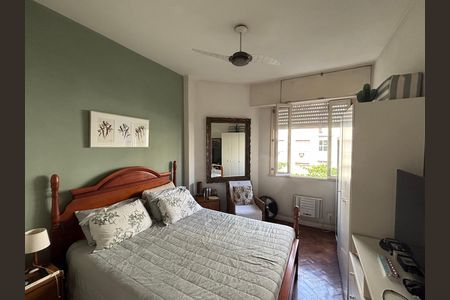 Apartamento à venda com 100m², 2 quartos e 1 vaga Apartamento à venda com 100m², 2 quartos e 1 vagaSuíte