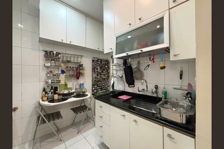 Apartamento à venda com 100m², 2 quartos e 1 vaga Apartamento à venda com 100m², 2 quartos e 1 vagaCozinha
