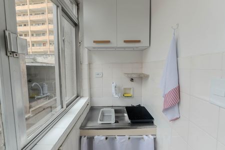 Cozinha de kitnet/studio para alugar com 1 quarto, 28m² em Bela Vista, São Paulo