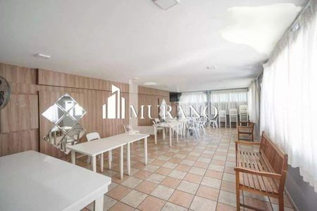 Apartamento à venda com 64m², 2 quartos e 1 vaga