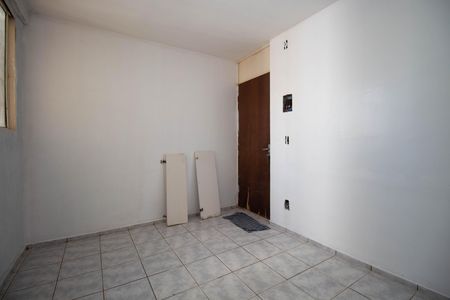 Sala de apartamento para alugar com 2 quartos, 45m² em Samambia, Brasília