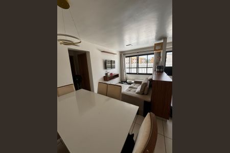 Apartamento à venda com 56m², 2 quartos e 1 vagaSala