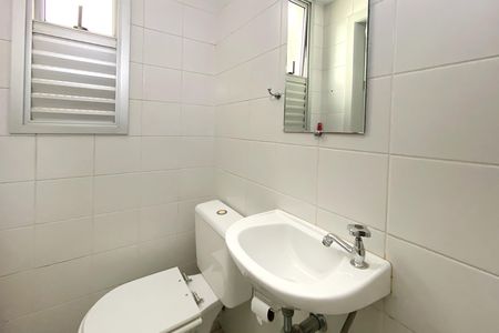 Apartamento para alugar com 140m², 4 quartos e 3 vagas Apartamento para alugar com 140m², 4 quartos e 3 vagasBanheiro de serviço