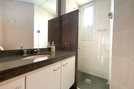 Apartamento para alugar com 140m², 4 quartos e 3 vagas Apartamento para alugar com 140m², 4 quartos e 3 vagasBanheiro