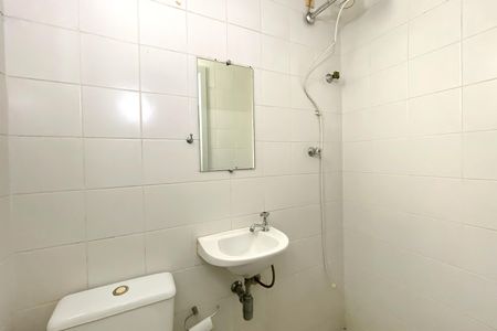 Apartamento para alugar com 140m², 4 quartos e 3 vagas Apartamento para alugar com 140m², 4 quartos e 3 vagasBanheiro de serviço