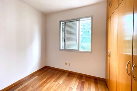 Apartamento para alugar com 140m², 4 quartos e 3 vagas Apartamento para alugar com 140m², 4 quartos e 3 vagasQuarto 3