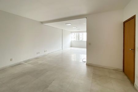 Apartamento para alugar com 140m², 4 quartos e 3 vagas Apartamento para alugar com 140m², 4 quartos e 3 vagasSala
