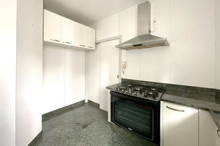 Apartamento para alugar com 140m², 4 quartos e 3 vagas Apartamento para alugar com 140m², 4 quartos e 3 vagasCozinha