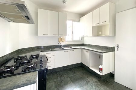 Apartamento para alugar com 140m², 4 quartos e 3 vagas Apartamento para alugar com 140m², 4 quartos e 3 vagasCozinha